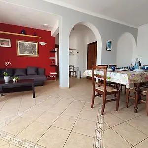  Appartamento Avellini - Delightful And Spacious With Terrace - Near Metro A Cornelia Italia