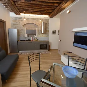  Appartamento Vico Durazzo Italia
