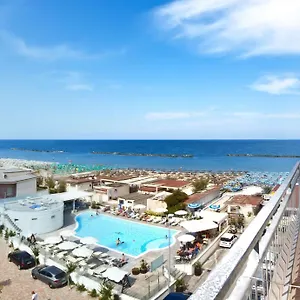 Hotel Saint Tropez & Restaurant, Lido Di Savio